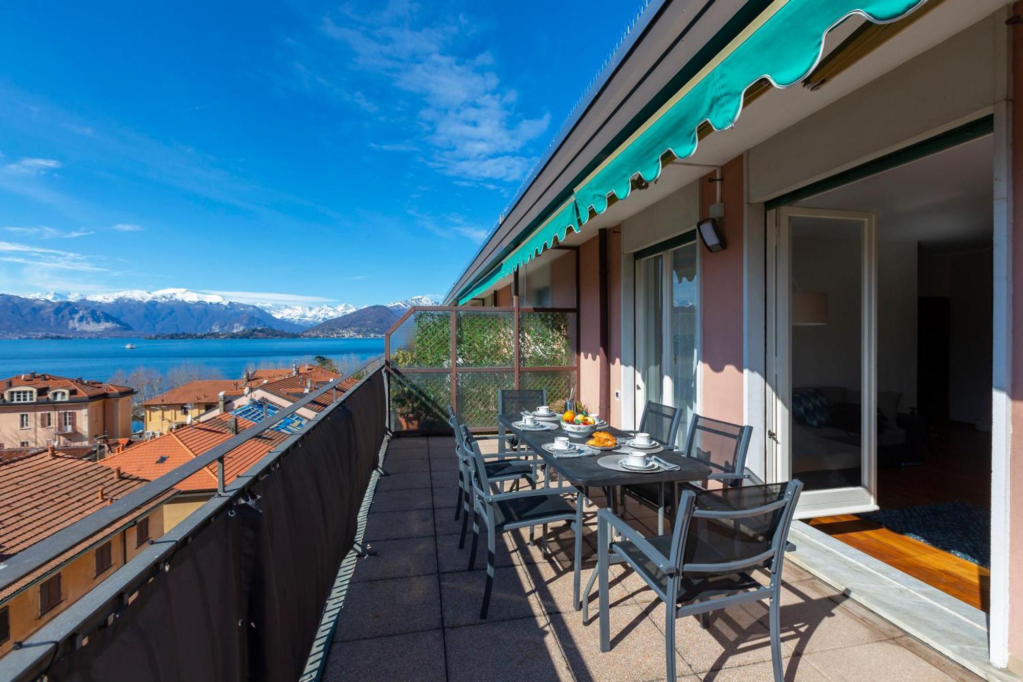 Appartamento Il Golfo Lake View Laveno-Mombello Esterno foto